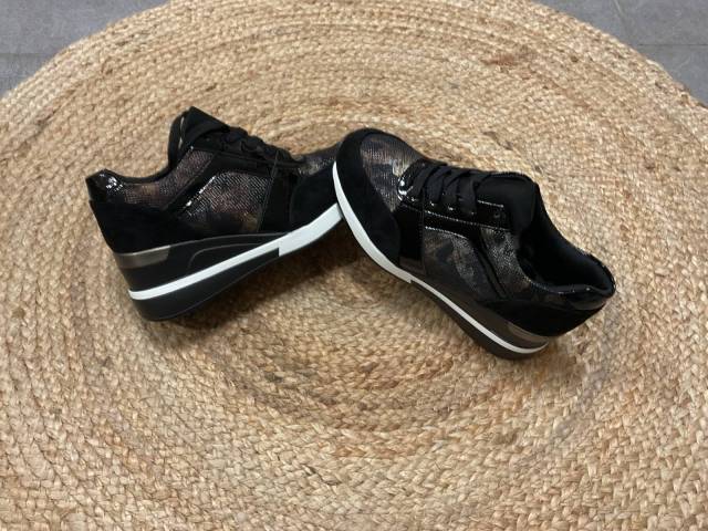 Findlay (Compense Black)